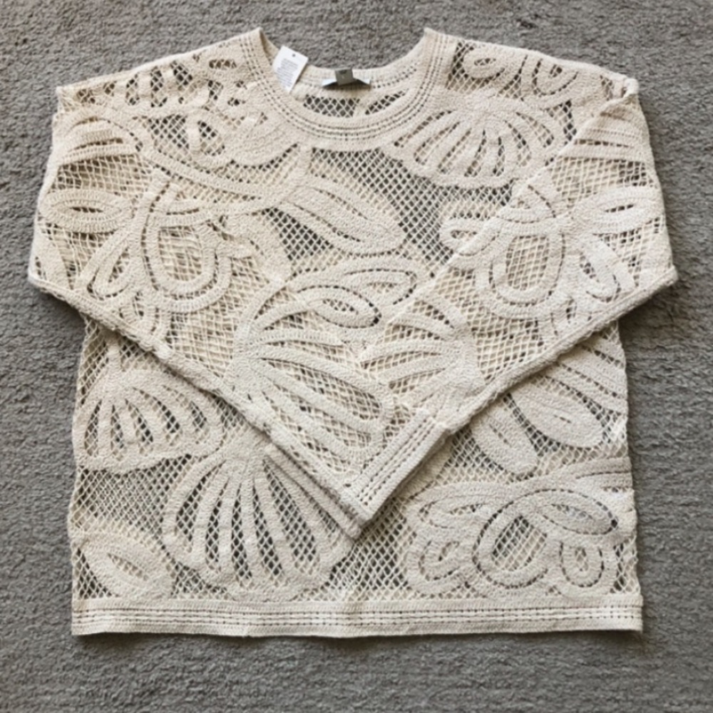 RW&CO. Crochet Openwork Crew neckline Sweater.